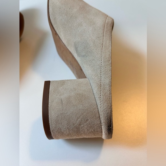 Everlane Day Heel Mule Beige Size 9 Suede Block Heel Slip On GUC - Picture 7 of 9